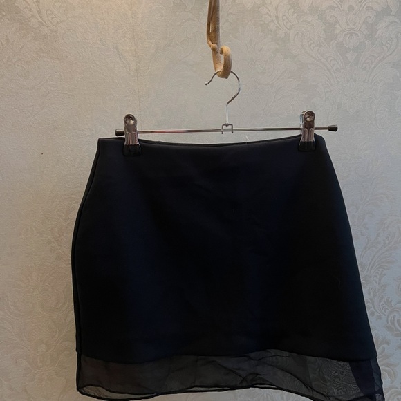 NWT Abercrombie and Fitch Mini Skort with Sheer Insert - Picture 2 of 2